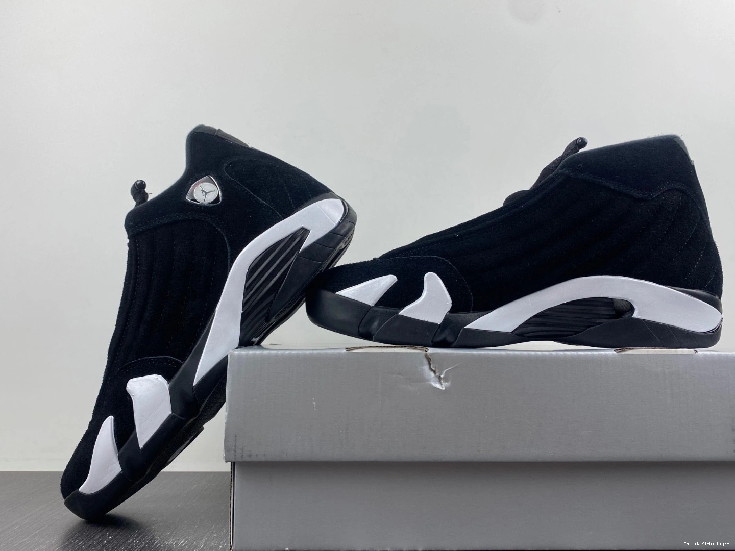 Jordan 487471-016 Black White 14 University Air Red 1112